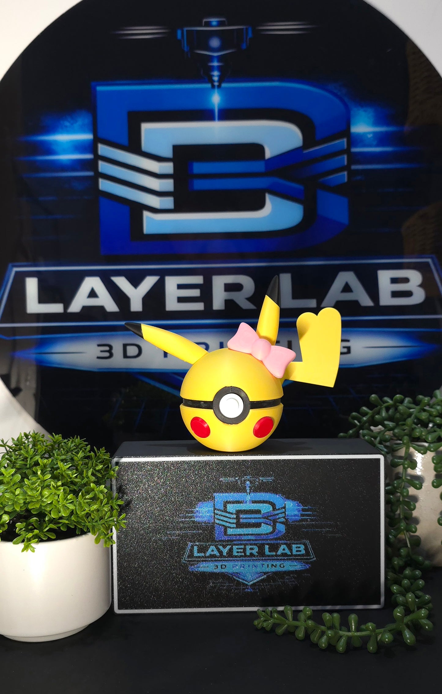 0025 - Pikachu - Female